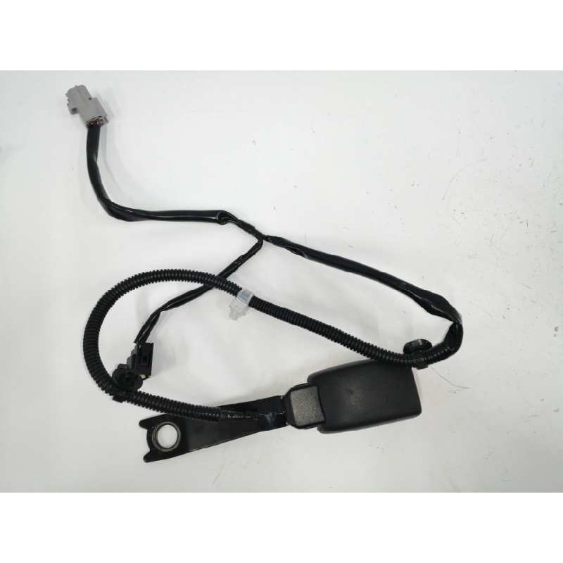 Recambio de enganche cinturon izquierdo para toyota corolla verso (r1) 1.8 16v cat referencia OEM IAM E034501 DELANTERO 