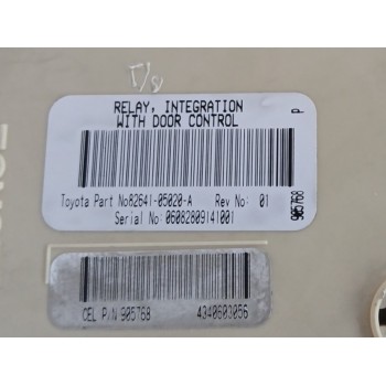 Recambio de caja reles / fusibles para toyota avensis berlina (t25) 2.0 turbodiesel cat referencia OEM IAM 8264105020A  