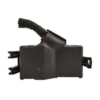Recambio de caja reles / fusibles para opel astra k lim. 5türig 1.6 cdti dpf referencia OEM IAM 15533696  