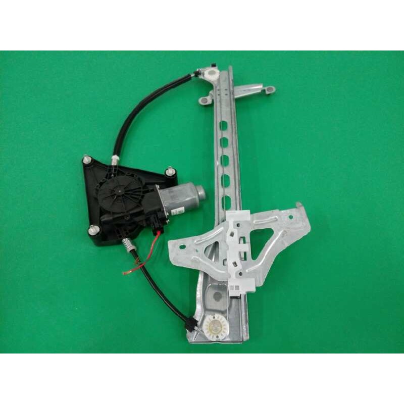 Recambio de elevalunas delantero izquierdo para toyota aygo 1.0 cat referencia OEM IAM 698200H031  