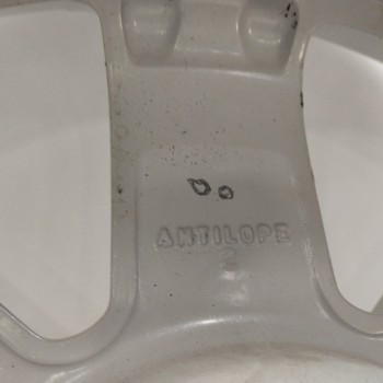 Recambio de llanta para peugeot 1007 1.4 hdi referencia OEM IAM ANTILOPE2 6JX16CH4ET27 4H 4X110