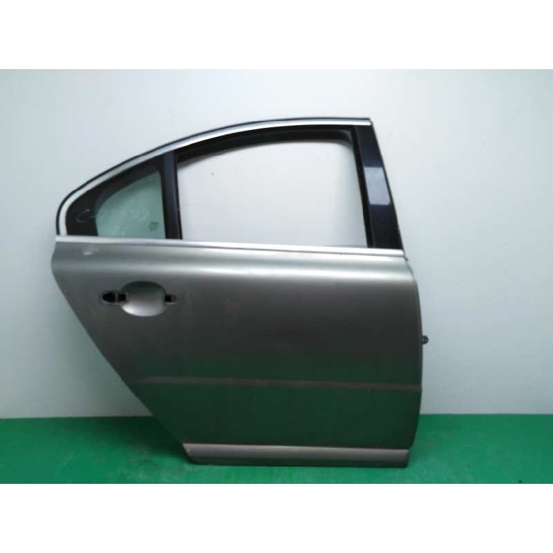 Recambio de puerta trasera derecha para volvo s80 berlina d5 momentum referencia OEM IAM 31335606  