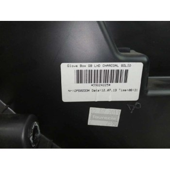 Recambio de guantera para volvo v40 1.6 diesel cat referencia OEM IAM 39824225  