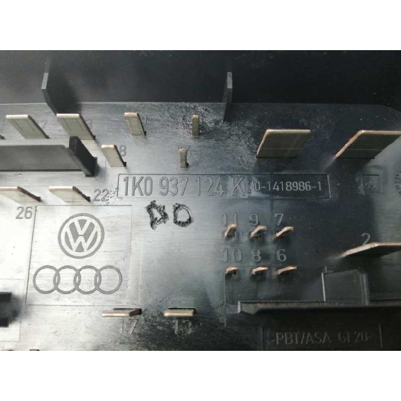 CAJA RELES / FUSIBLES