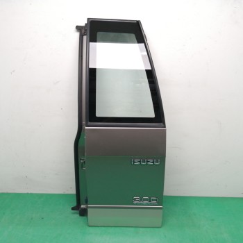 Recambio de porton trasero derecho para isuzu trooper 3.0 dti (3-trg.) referencia OEM IAM   