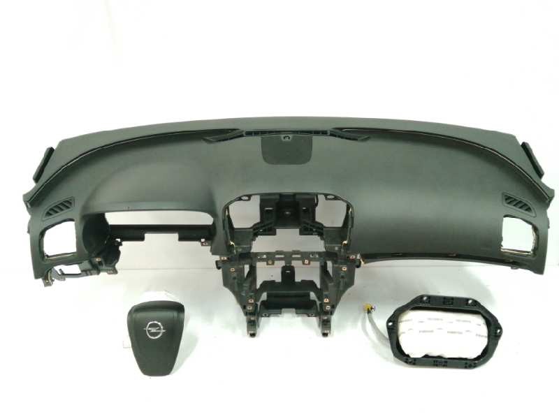 Recambio de salpicadero para opel insignia berlina 2.0 cdti cat referencia OEM IAM 20953073 13270401 20955173 Recambio de salpicadero para opel insignia berlina 2.0 cdti cat referencia OEM IAM 20953073 13270401 20955173