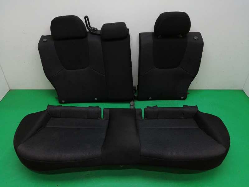 Recambio de asientos traseros para subaru impreza g12 2.0 diesel cat referencia OEM IAM Recambio de asientos traseros para subaru impreza g12 2.0 diesel cat referencia OEM IAM