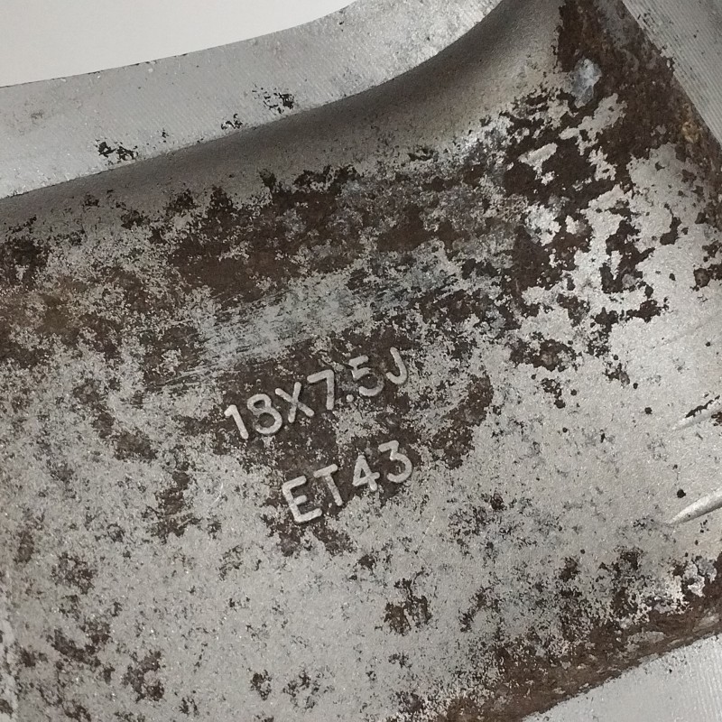 LLANTA 18X7 5J ET43 5H 5X130