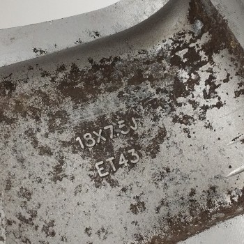 Recambio de llanta para ssangyong actyon 2.0 td cat referencia OEM IAM 4173031370 18X7,5J ET43 5H 5X130