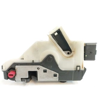 Recambio de cerradura puerta trasera izquierda para peugeot 208 1.2 12v e-thp referencia OEM IAM 9812501280  