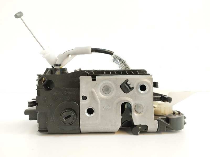 Recambio de cerradura puerta delantera izquierda para peugeot 208 1.2 12v e-thp referencia OEM IAM 9812500880  