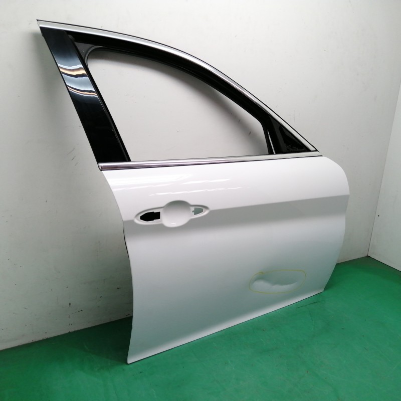 PUERTA DELANTERA DERECHA NECESITA REPARACION OBSERVAR FOTOS