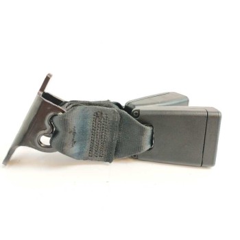 Recambio de enganche cinturon derecho para peugeot 208 1.2 12v e-thp referencia OEM IAM 6188682 TRASERO 