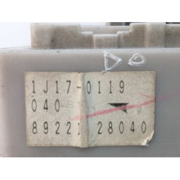 Recambio de caja reles / fusibles para toyota previa (r30) 2.0 turbodiesel cat referencia OEM IAM 8922128040  