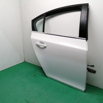 Recambio de puerta trasera derecha para chevrolet cruze 2.0 diesel cat referencia OEM IAM 95987764  