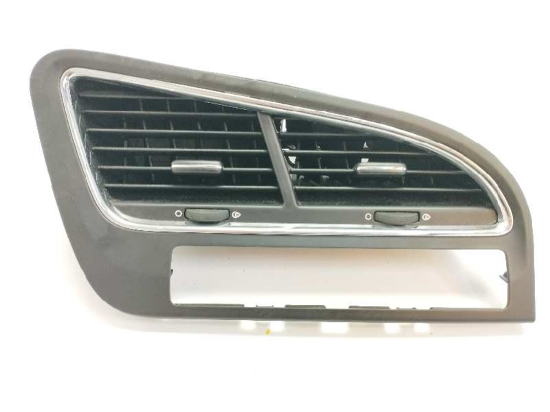 Recambio de rejilla aireadora para peugeot 5008 1.2 12v e-thp referencia OEM IAM 9686528077 CENTRAL Recambio de rejilla aireadora para peugeot 5008 1.2 12v e-thp referencia OEM IAM 9686528077 CENTRAL