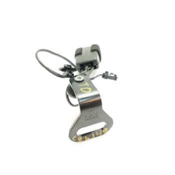 Recambio de enganche cinturon derecho para peugeot 5008 1.2 12v e-thp referencia OEM IAM 9681982580 TRASERO 34061425A