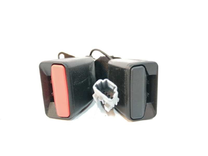 Recambio de enganche cinturon izquierdo para renault clio iv 1.5 dci diesel fap referencia OEM IAM 878176563R TRASERO 