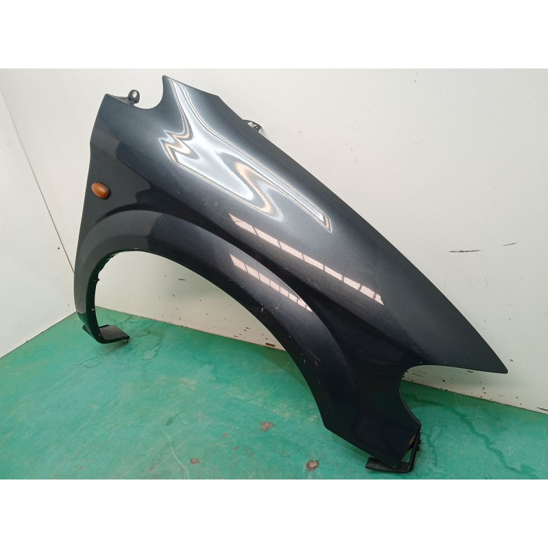 ALETA DELANTERA DERECHA