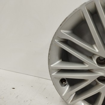 Recambio de llanta para kia carens iv 1.6 gdi referencia OEM IAM 52910A4750 7,0JX17ET50,5 5H 5X115