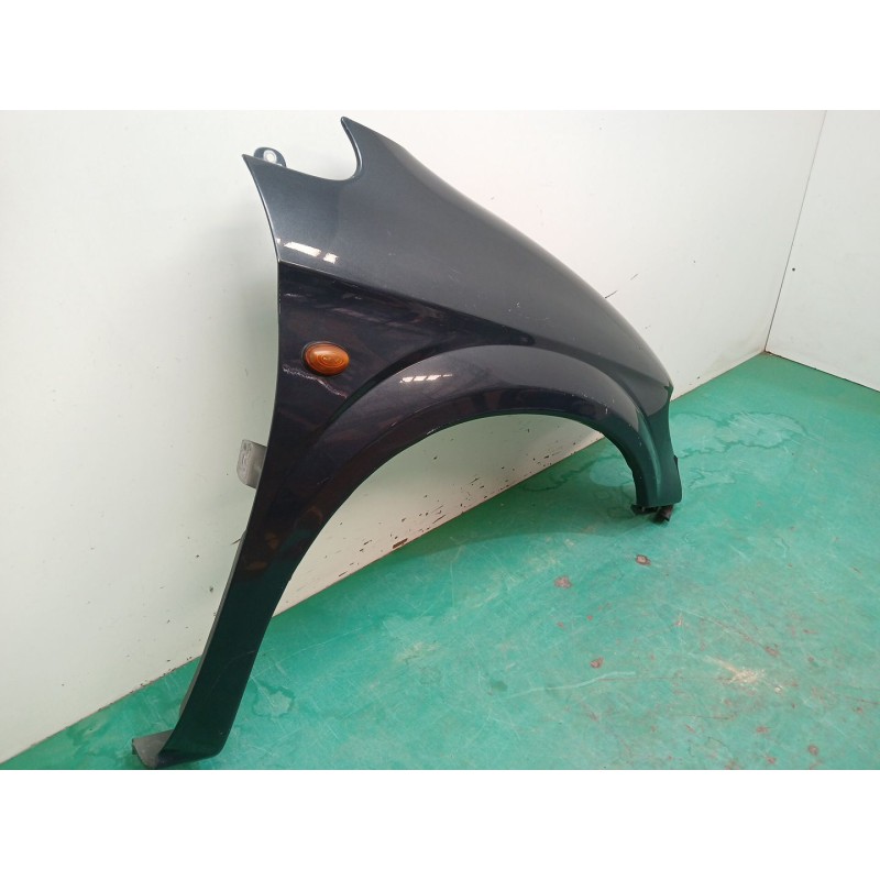 ALETA DELANTERA DERECHA