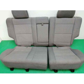 Recambio de asientos traseros para kia sorento 2.5 crdi cat referencia OEM IAM  SIN CABEZAL DEL MEDIO 