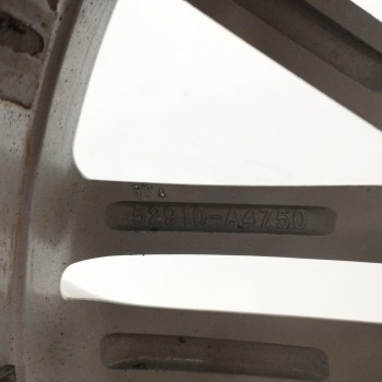 Recambio de llanta para kia carens iv 1.6 gdi referencia OEM IAM 52910A4750 7,0JX17ET50,5 5H 5X115