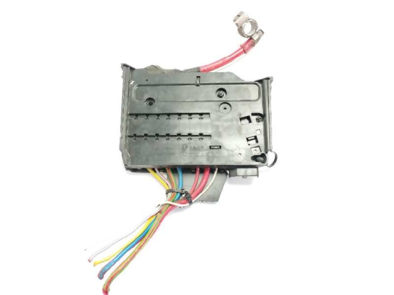 Recambio de caja reles / fusibles para ford c-max trend referencia OEM IAM AV6T14A067BB Recambio de caja reles / fusibles para ford c-max trend referencia OEM IAM AV6T14A067BB