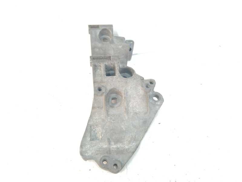 Recambio de soporte alternador para renault clio iii yahoo! referencia OEM IAM 8200669494  