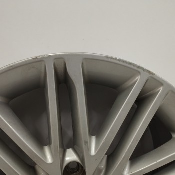 Recambio de llanta para kia carens iv 1.6 gdi referencia OEM IAM 52910A4750 7,0JX17ET50,5 5H 5X115