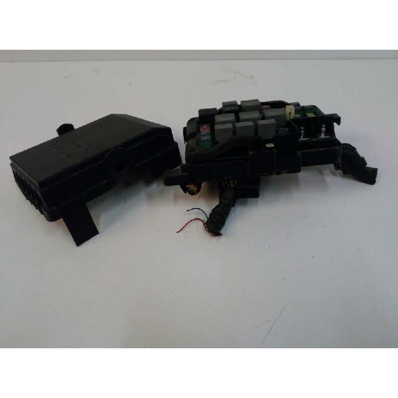 Recambio de caja reles / fusibles para kia carens iii monospace (un) 2.0 crdi 140 referencia OEM IAM 919501D220  