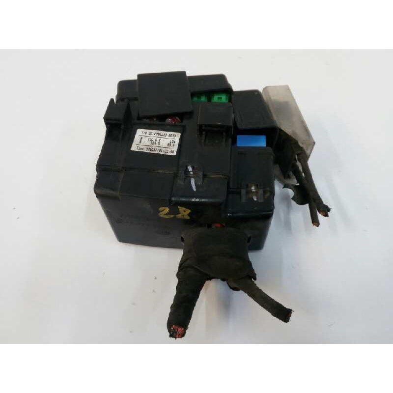 Recambio de caja reles / fusibles para kia carens iii monospace (un) 2.0 crdi 140 referencia OEM IAM K7912130070  