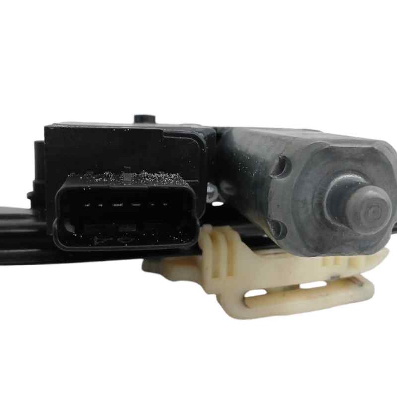 ELEVALUNAS TRASERO DERECHO