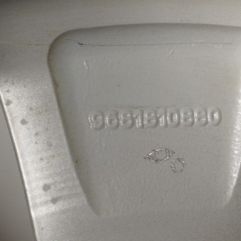 Recambio de llanta para citroën c3 picasso 1.6 16v hdi referencia OEM IAM 9681810880 6JX16CH4-23 4H 4X108