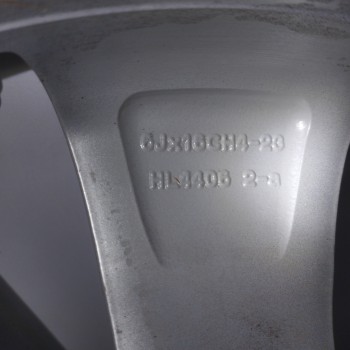 Recambio de llanta para citroën c3 picasso 1.6 16v hdi referencia OEM IAM 9681810880 6JX16CH4-23 4H 4X108