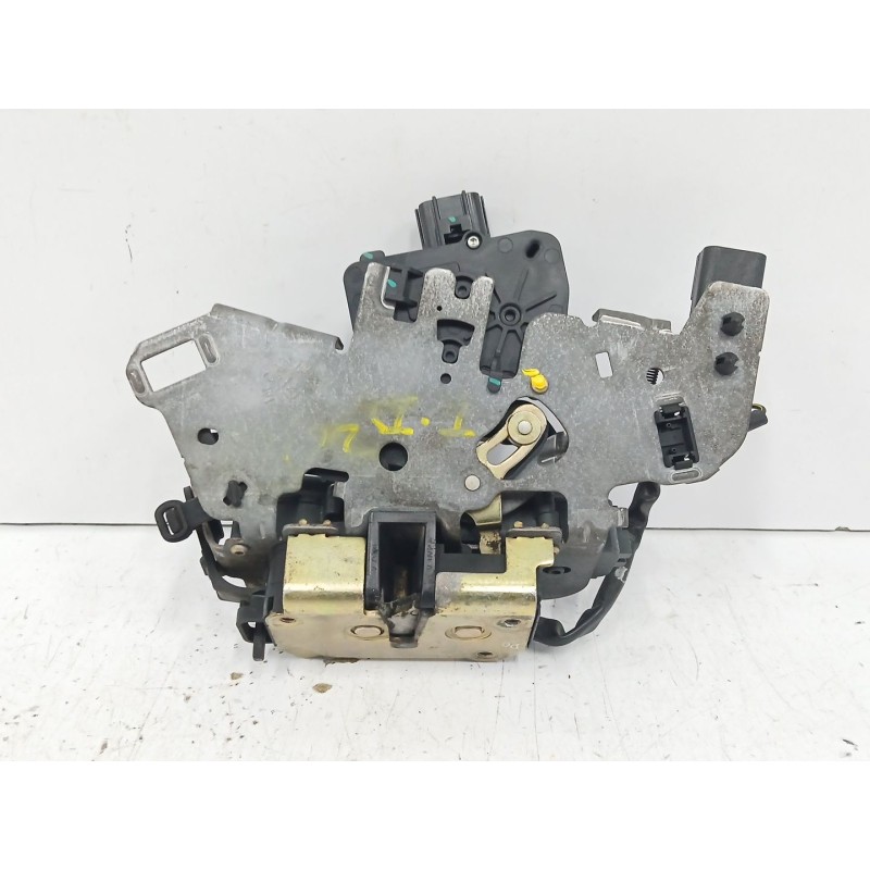 CERRADURA PUERTA LATERAL DERECHA