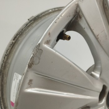 Recambio de llanta para citroën c3 picasso 1.6 16v hdi referencia OEM IAM 9681810880 6JX16CH4-23 4H 4X108