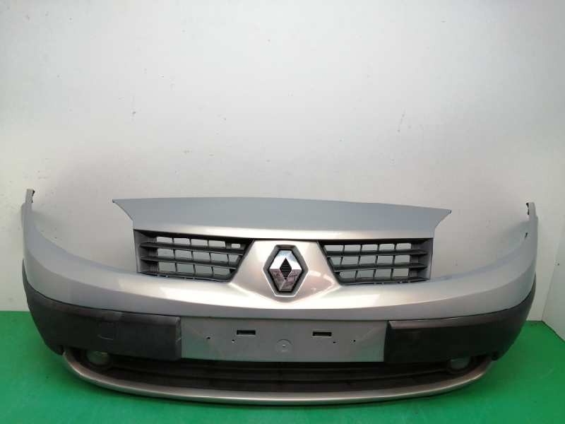 Recambio de paragolpes delantero para renault scenic ii 1.6 16v referencia OEM IAM 8200139528  