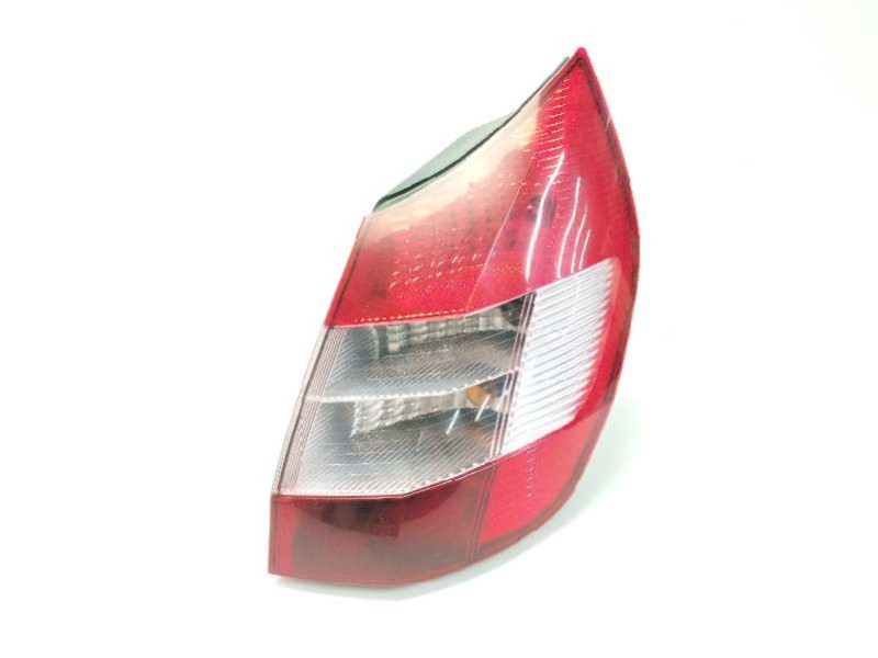 Recambio de piloto trasero derecho para renault scenic ii 1.6 16v referencia OEM IAM 8200127702G  