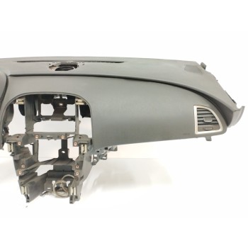 Recambio de salpicadero para opel astra j sports tourer 1.7 16v cdti referencia OEM IAM 13301067  