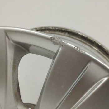 Recambio de llanta para citroën c3 picasso 1.6 16v hdi referencia OEM IAM 9681810880 6JX16CH4-23 4H 4X108