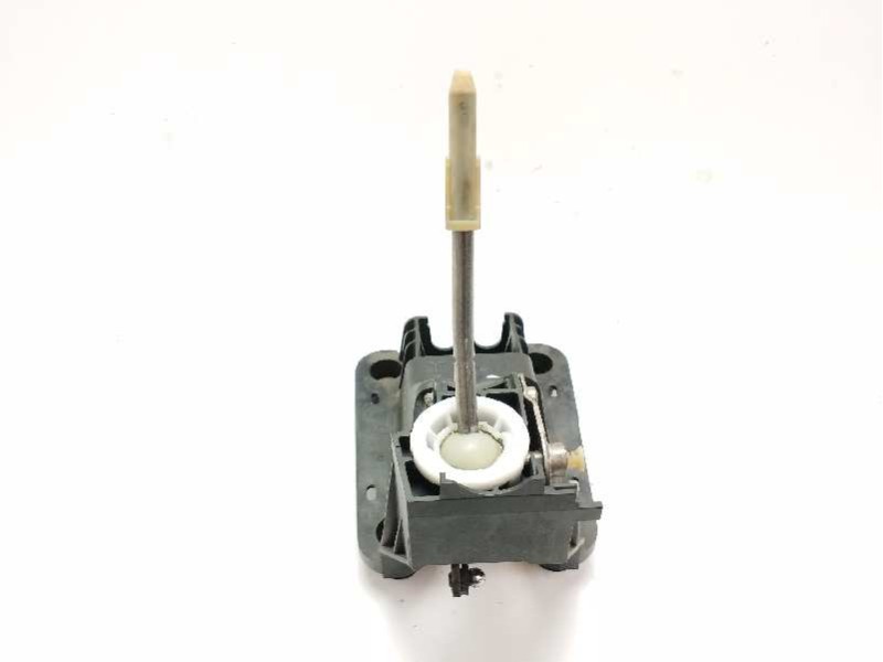Recambio de palanca cambio para peugeot 207 1.4 hdi referencia OEM IAM 9654072180  