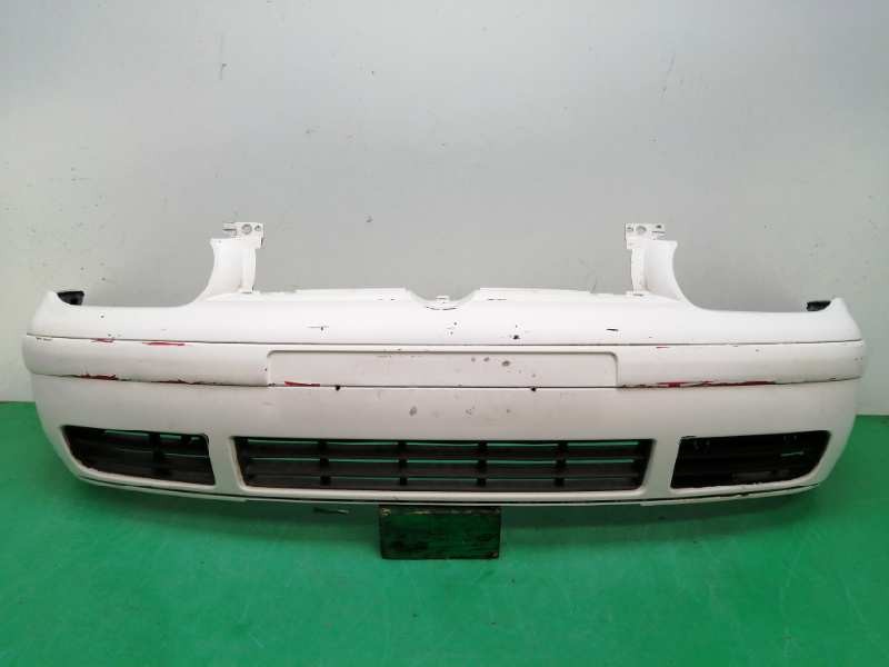 Recambio de paragolpes delantero para volkswagen golf iv berlina (1j1) 1.9 tdi referencia OEM IAM 1J0807221  