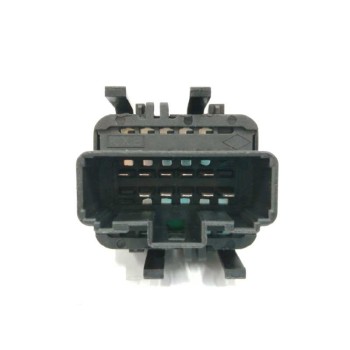 Recambio de mando elevalunas delantero izquierdo para renault megane ii berlina 3p referencia OEM IAM 8200315034  