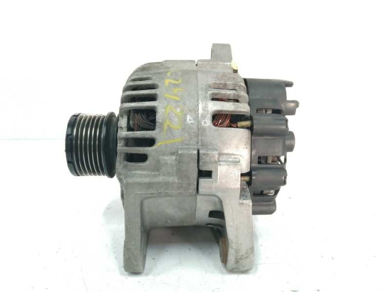 Recambio de alternador para renault scenic ii 1.5 dci diesel referencia OEM IAM TG11C034  
