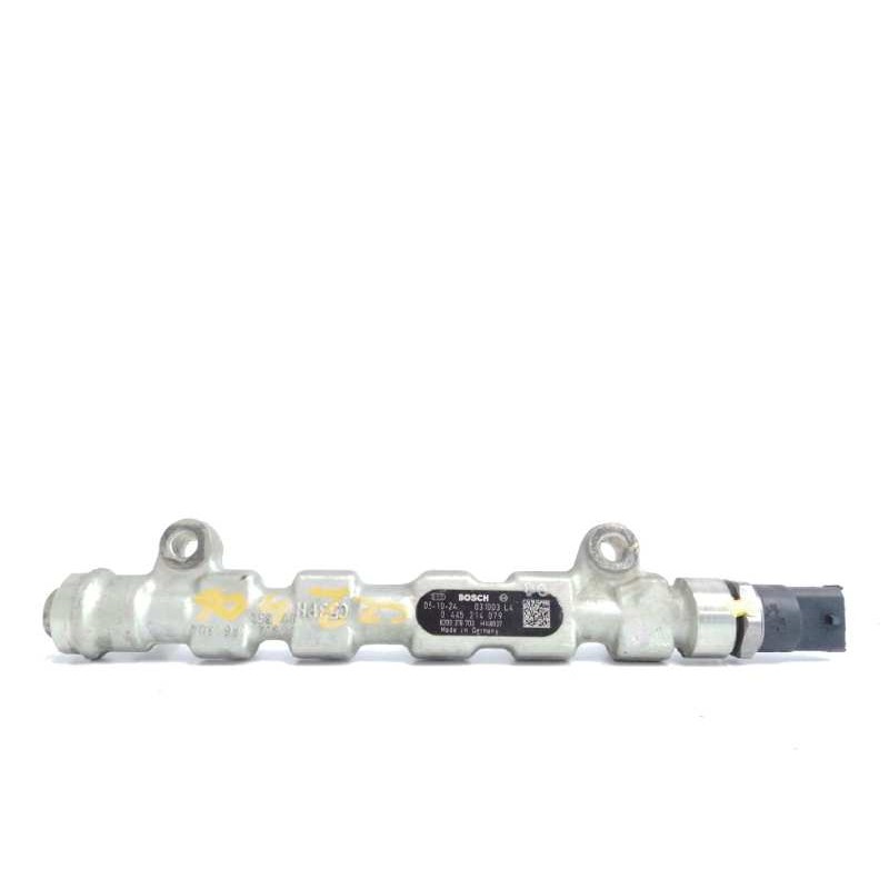 Recambio de rampa inyectora para renault trafic caja cerrada (ab 4.01) 2.5 dci diesel cat referencia OEM IAM 8200378703 04452140