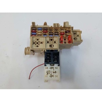 CAJA RELES / FUSIBLES 8200574970C 