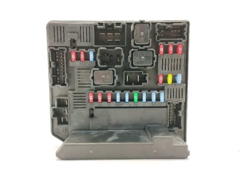 Recambio de caja reles / fusibles para nissan qashqai (j10) 1.5 dci turbodiesel cat referencia OEM IAM 284B7JD00B 519228324 Recambio de caja reles / fusibles para nissan qashqai (j10) 1.5 dci turbodiesel cat referencia OEM IAM 284B7JD00B 519228324