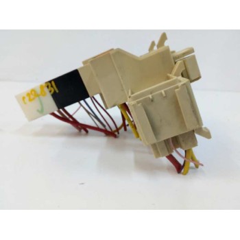 Recambio de caja reles / fusibles para renault master kasten 2.3 dci diesel cat referencia OEM IAM 8200574970C  