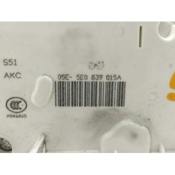 Recambio de cerradura puerta trasera izquierda para skoda octavia lim. (5e3) 2.0 tsi referencia OEM IAM 5E0839015A  